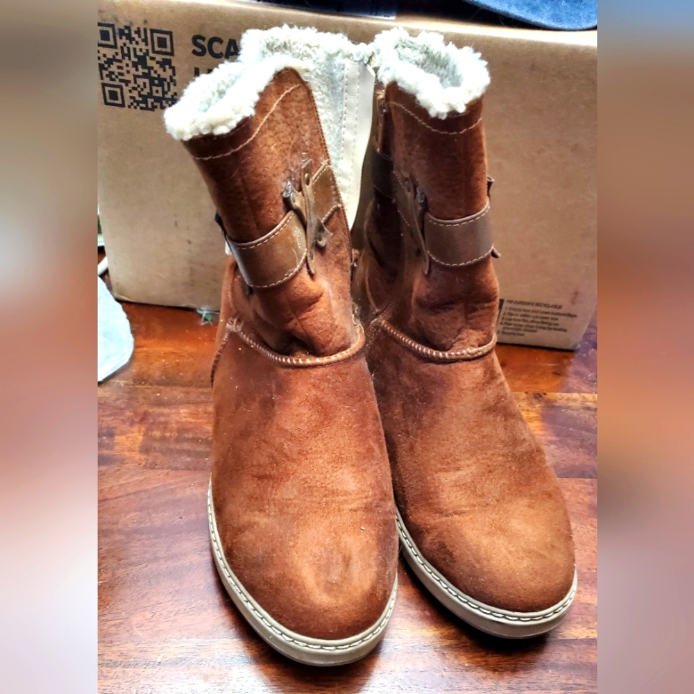 White Mountain Boots - image 1